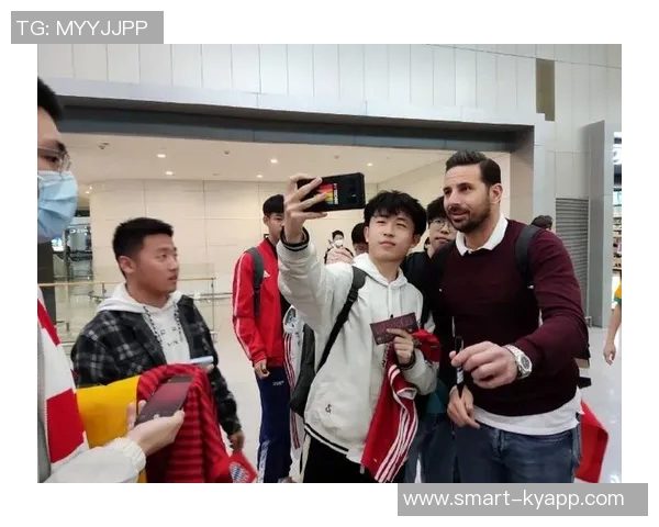 拜仁慕尼黑宣布皮萨罗启程亚洲行即将抵达成都展开活动 拜仁慕尼黑宣布皮萨罗启程亚洲行即将抵达成都展开活动