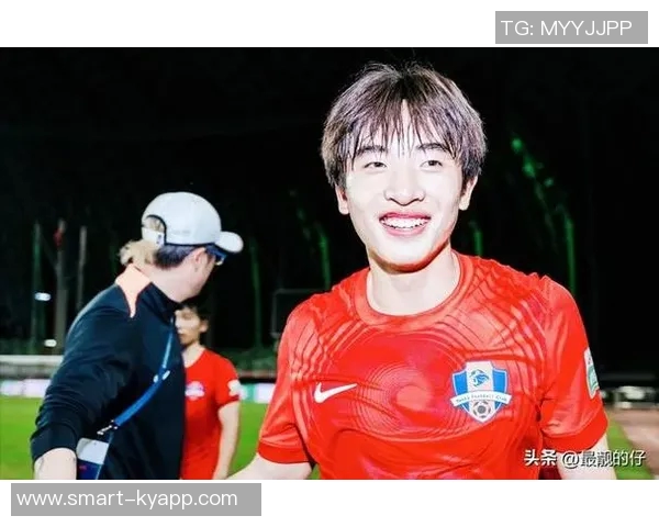 17岁天才球员魏祥鑫即将加盟法甲欧塞尔11月23日正式签约引发关注 17岁天才球员魏祥鑫即将加盟法甲欧塞尔11月23日正式签约引发关注