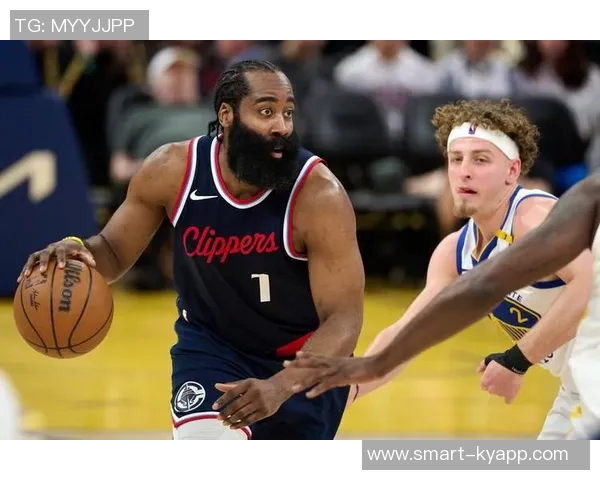 小卡称哈登在场上依旧如联盟明星般闪耀36岁状态依然出色 小卡称哈登在场上依旧如联盟明星般闪耀36岁状态依然出色